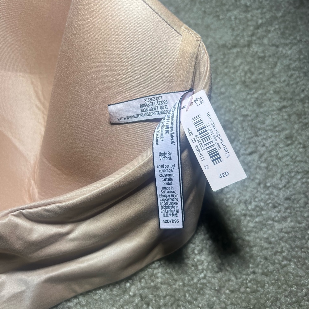 Victorias Secret Bra Body by Victoria Lightly Lined Front Close Full Coverage - Picture 8 of 8